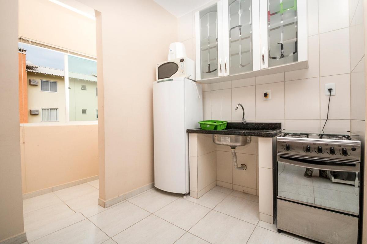 Residencial Melfi 3 Ap 6 Apartment บอมบินญัส ภายนอก รูปภาพ